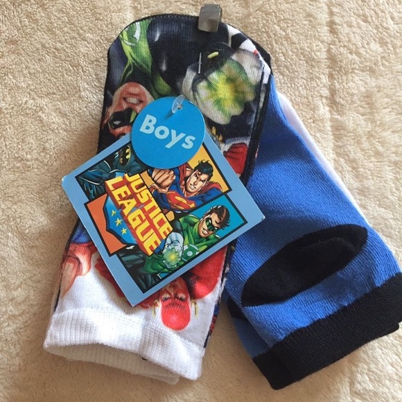 ➡️2/$20⬅️ Toddler SUPERHERO socks & briefs bundle - Picture 2 of 6